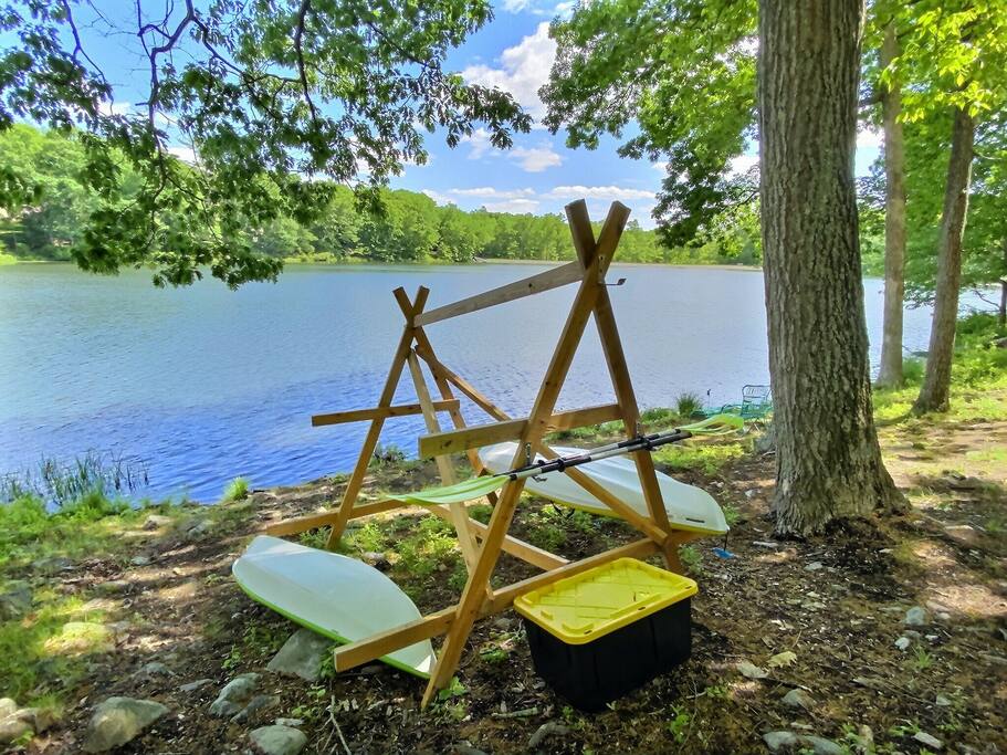 Lakefront home in Saw Creek Estates, Bushkill