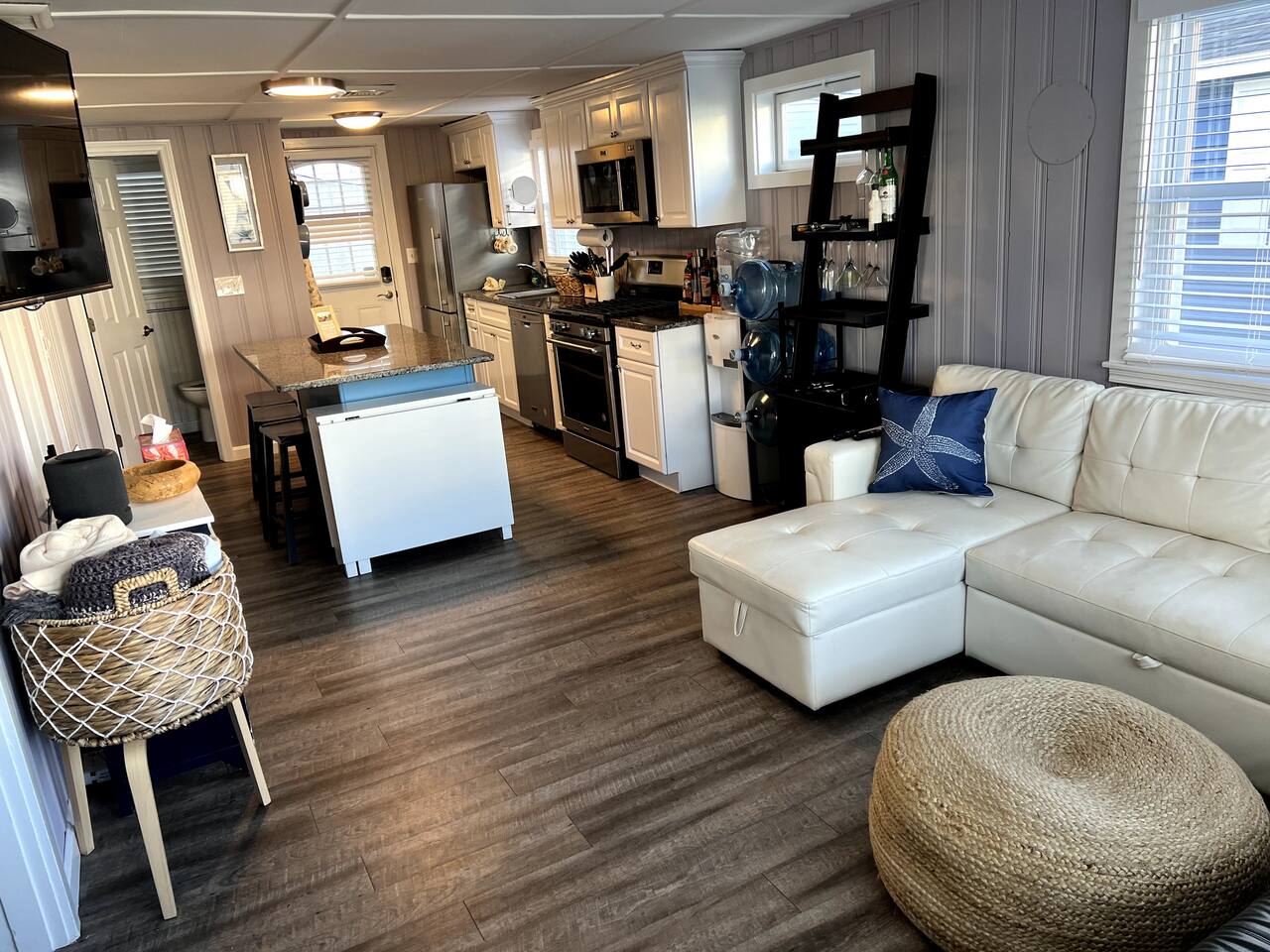Plum Place- Dog Friendly Cottage Steps from Beach!