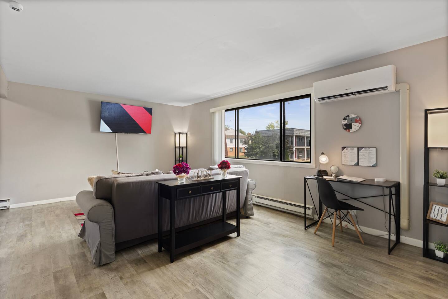 Cpzy2bd/Aurora/Chgolnd/Freeparkg/Sleeps6/FreeWI-FI