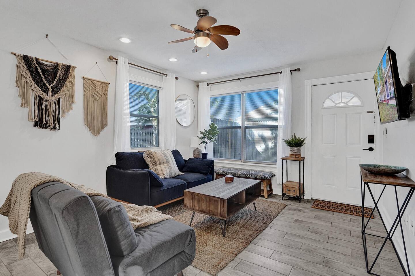 Stylish King Suite | Arcade + Walk to Wilton Drive