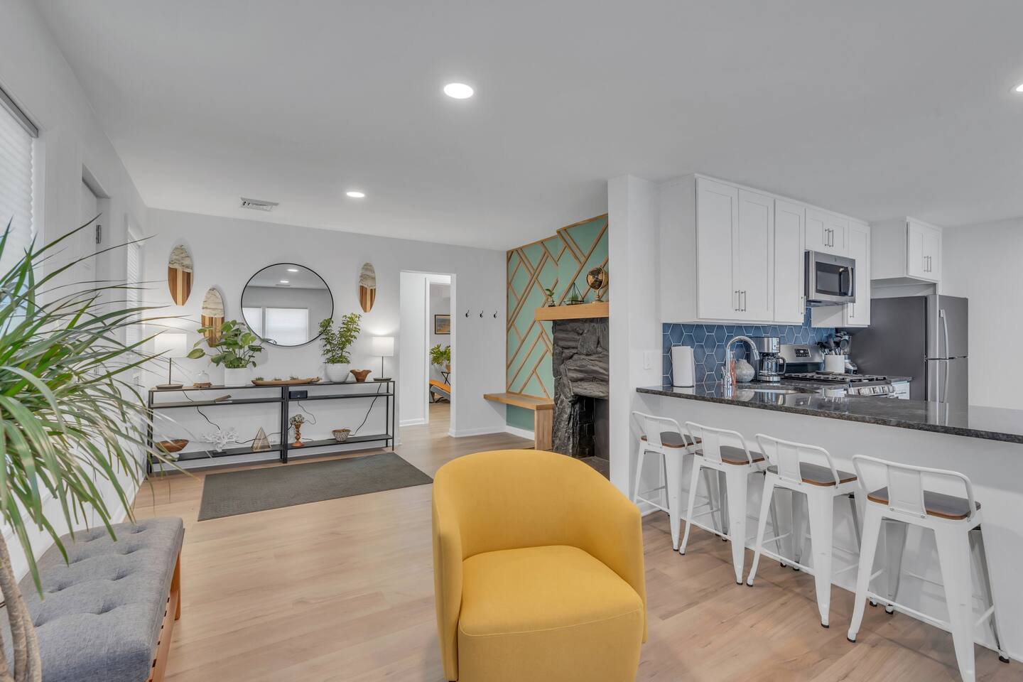 Timeless Family Friendly Bungalow in Bradley Beach