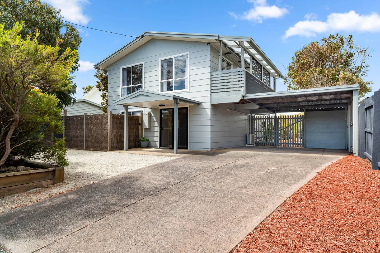 Wooli Waves by Ready Set Stay