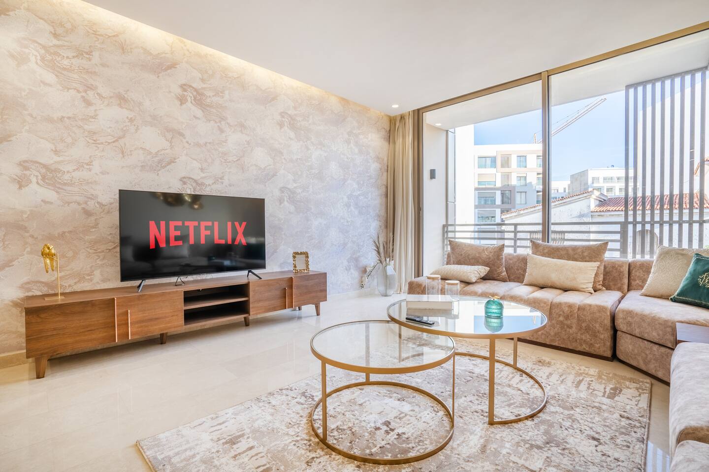 Luxurious 2 bedroom appart in Maarif/ 2 balconies