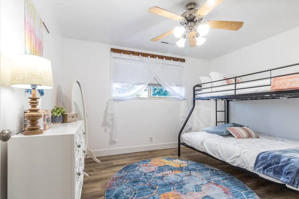 Family Friendly with Relaxing Mountain Views
