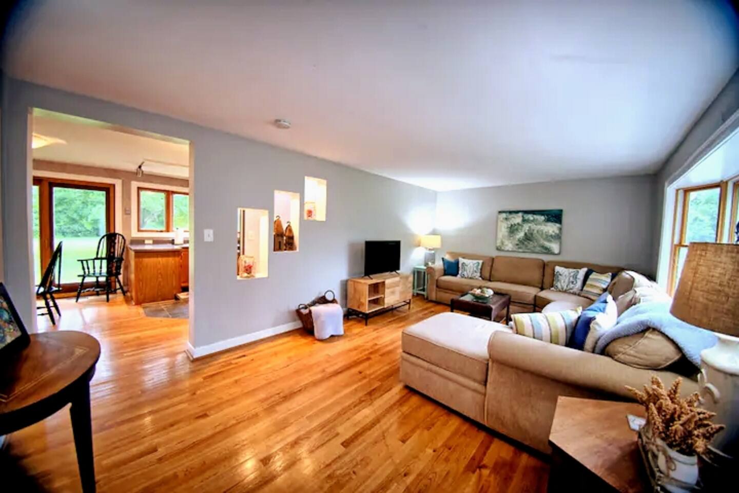 ❤️Charming Coastal/Country Home w/3 Acres & Sauna!❤️