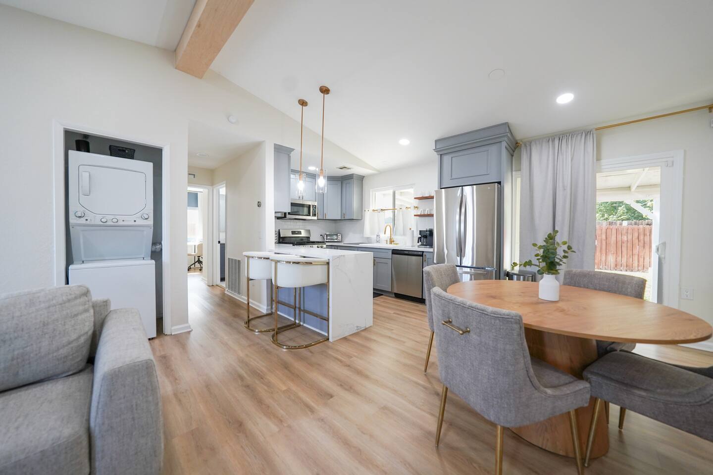 ⁂ All-New ⁂ AC/Heat⁂W/D⁂ AC⁂ Pet Friendly ⁂ Yard