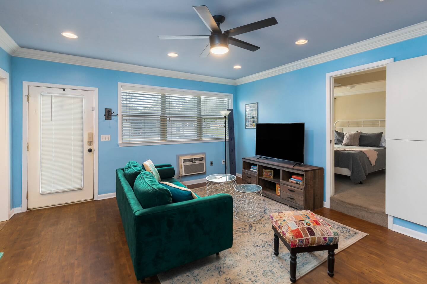 Adorable One-Bedroom Guest Apartment