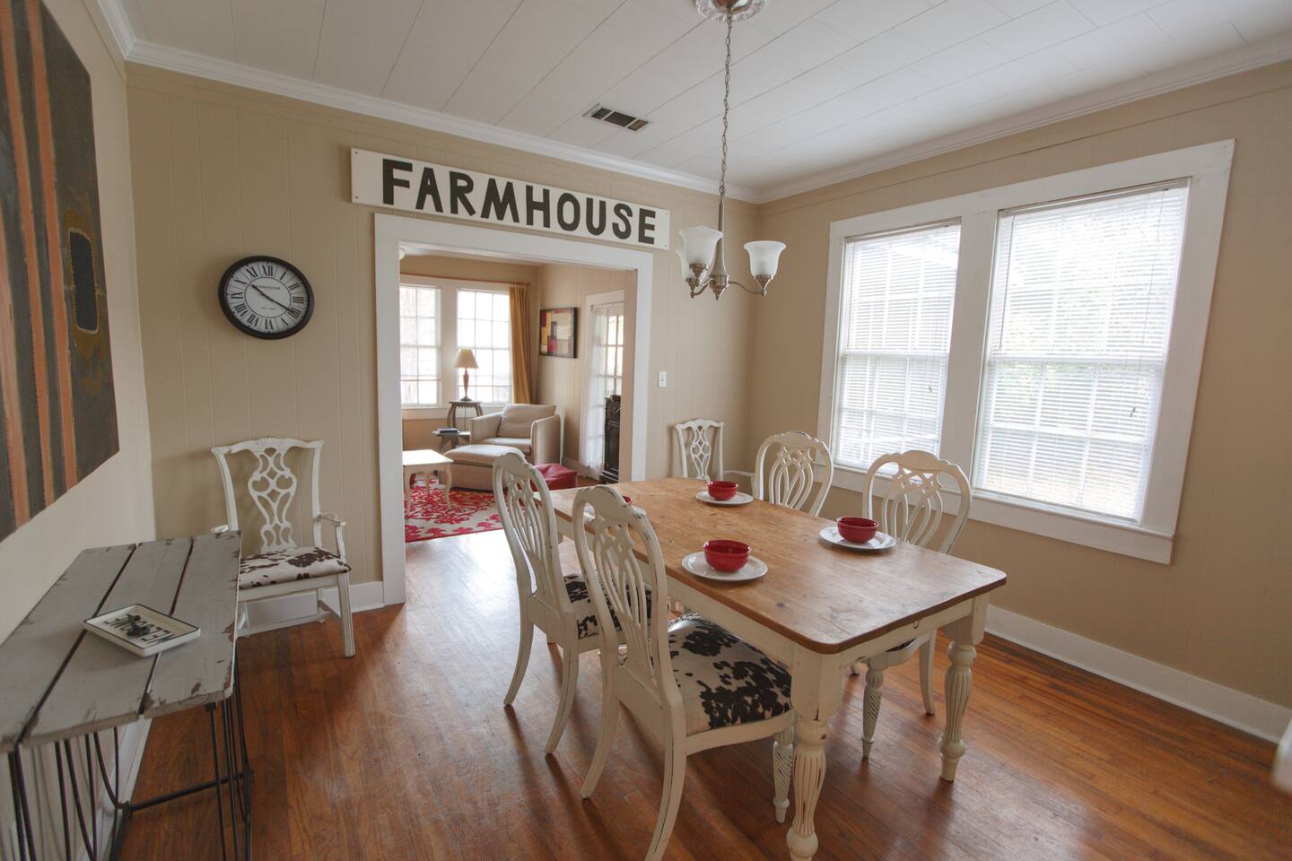 Spacious 3 Bedroom in the heart of MidCity