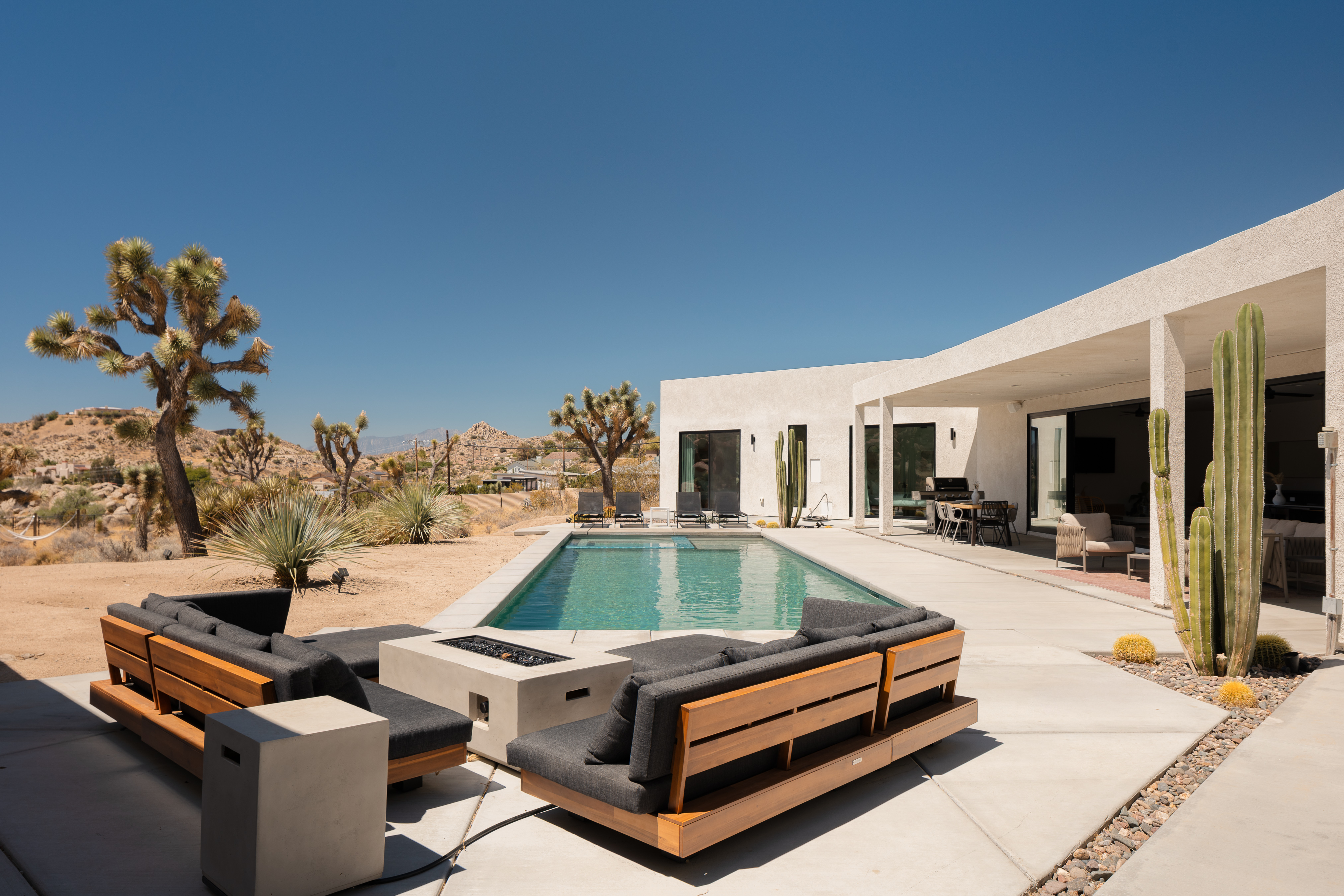 Pool + Spa | Boulders + Views | Stargazing