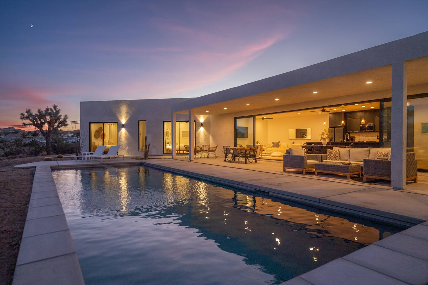 Pool / Spa / Boulders / View / BBQ / Stargazing