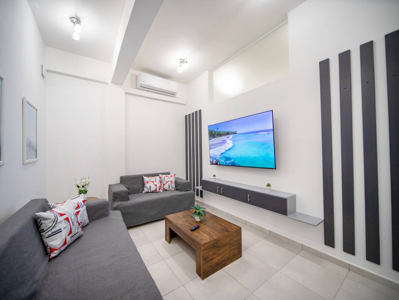 Plaza Achim 6A, Modern APT 250m from Sosua beach!