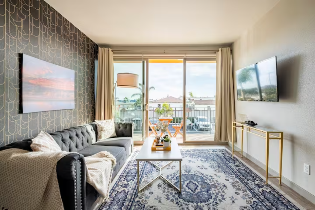 Central King Beds Suite. Gym, Roof Top Pool/HotTub
