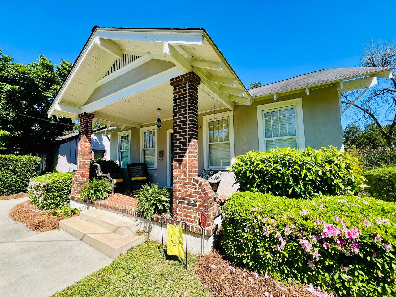 Boho bungalow 4 miles from the Augusta National