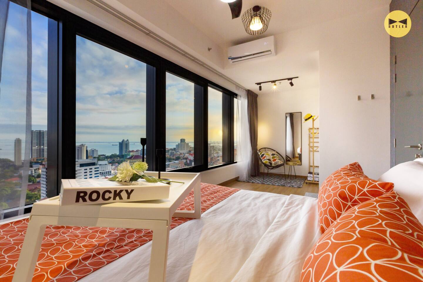 Seaview Sunrise 1BR at Tropicana 218 at Central Location & Food Hunt Friendly