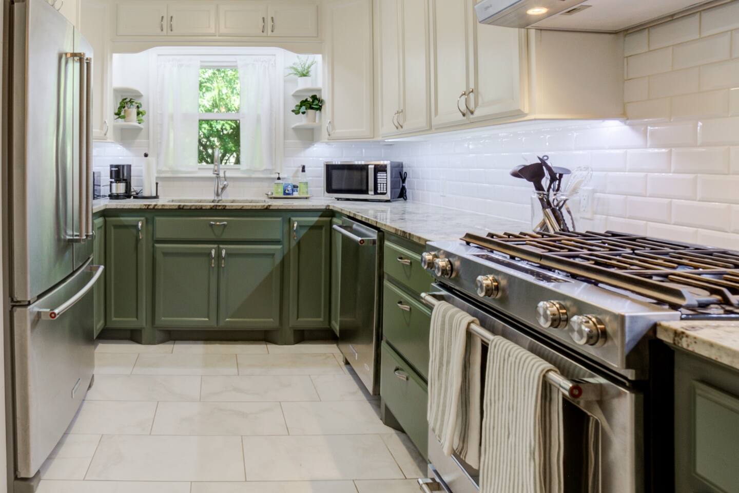 Park Place | Walk to Expo Center | Spacious