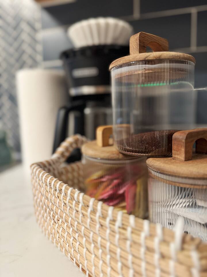 Suite Home Indiana #4 |QUEEN Cozy Studio Apartment