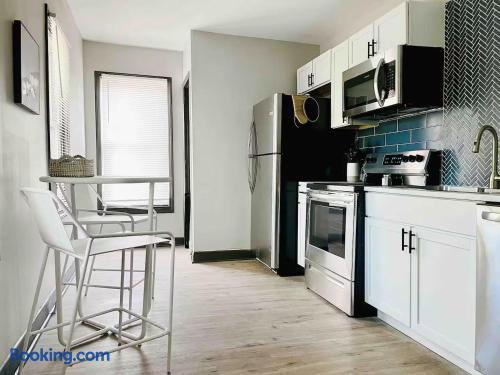 Suite Home Indiana #4 |QUEEN Cozy Studio Apartment
