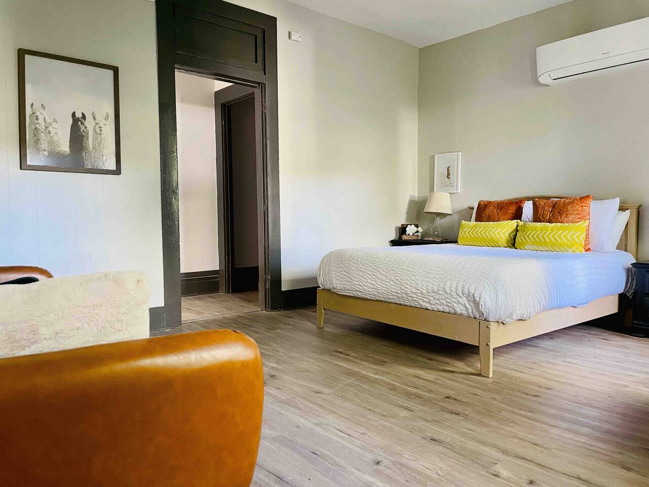 Suite Home Indiana #4 |QUEEN Cozy Studio Apartment