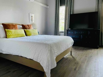 Suite Home Indiana #4 |QUEEN Cozy Studio Apartment