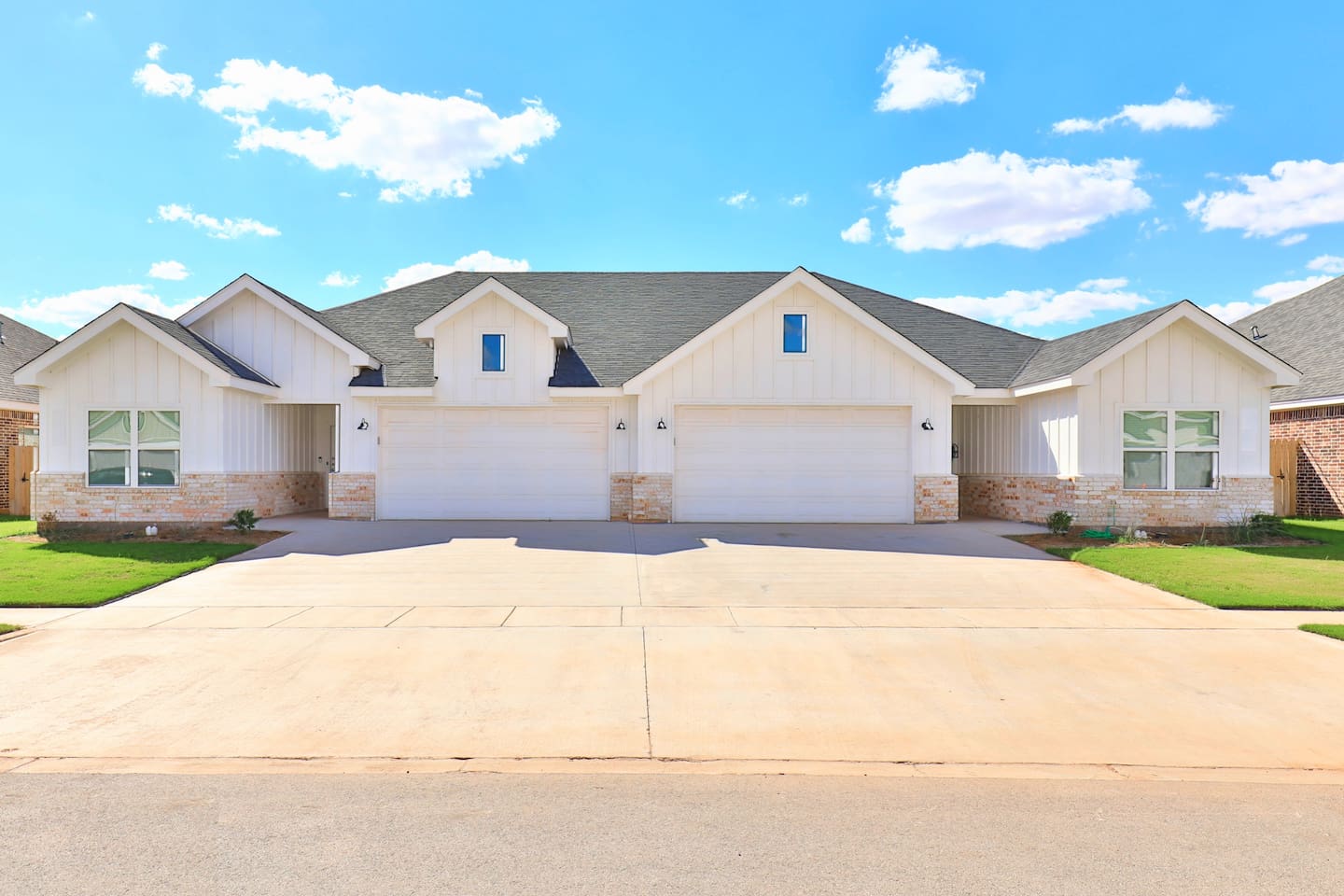 G4THER! Abilene 6BR 4BA King 2 Hot Tubs Sleeps 18