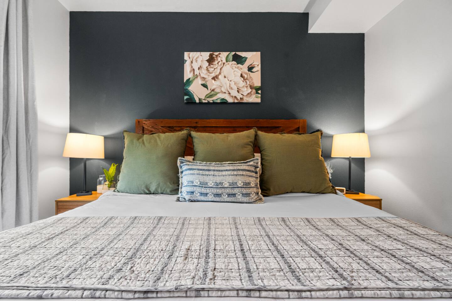 Silver Valley Getaway | walk to historic Wallace