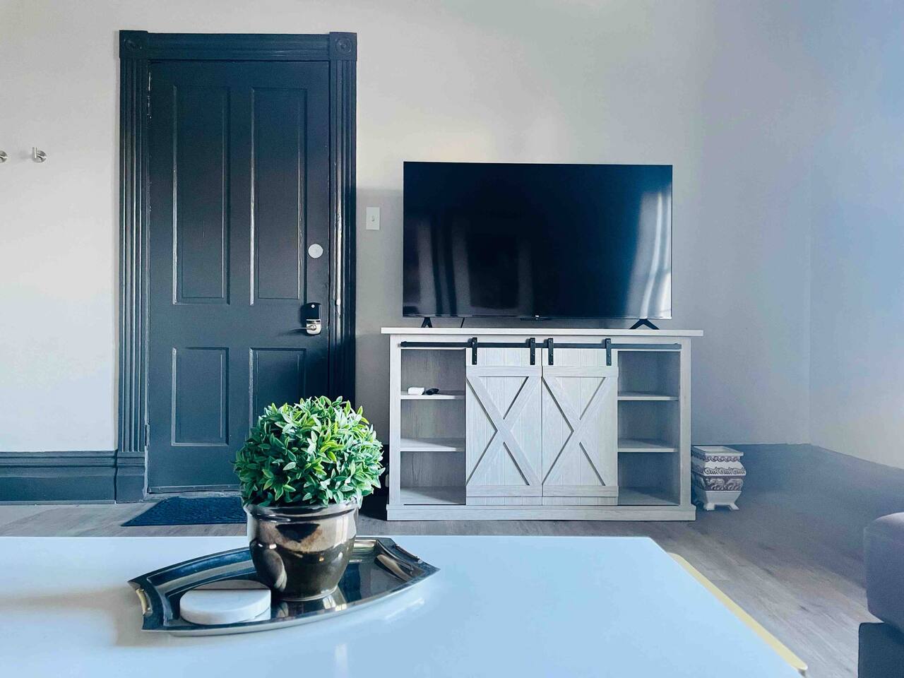 Suite Home Indiana Apartments photo 3