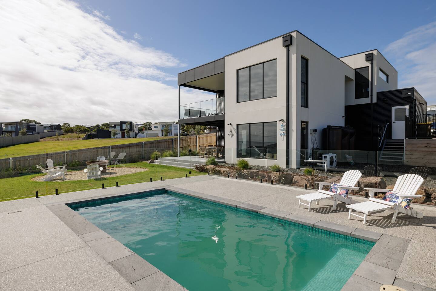 The Bay View San Remo by Ready Set Stay