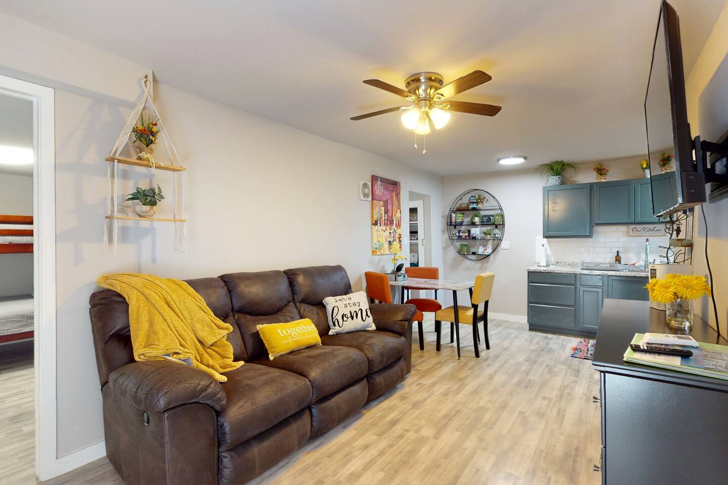 Unit 3 Seas Forever 2 bed bungalow Near Kemah&Galv - Apartment
