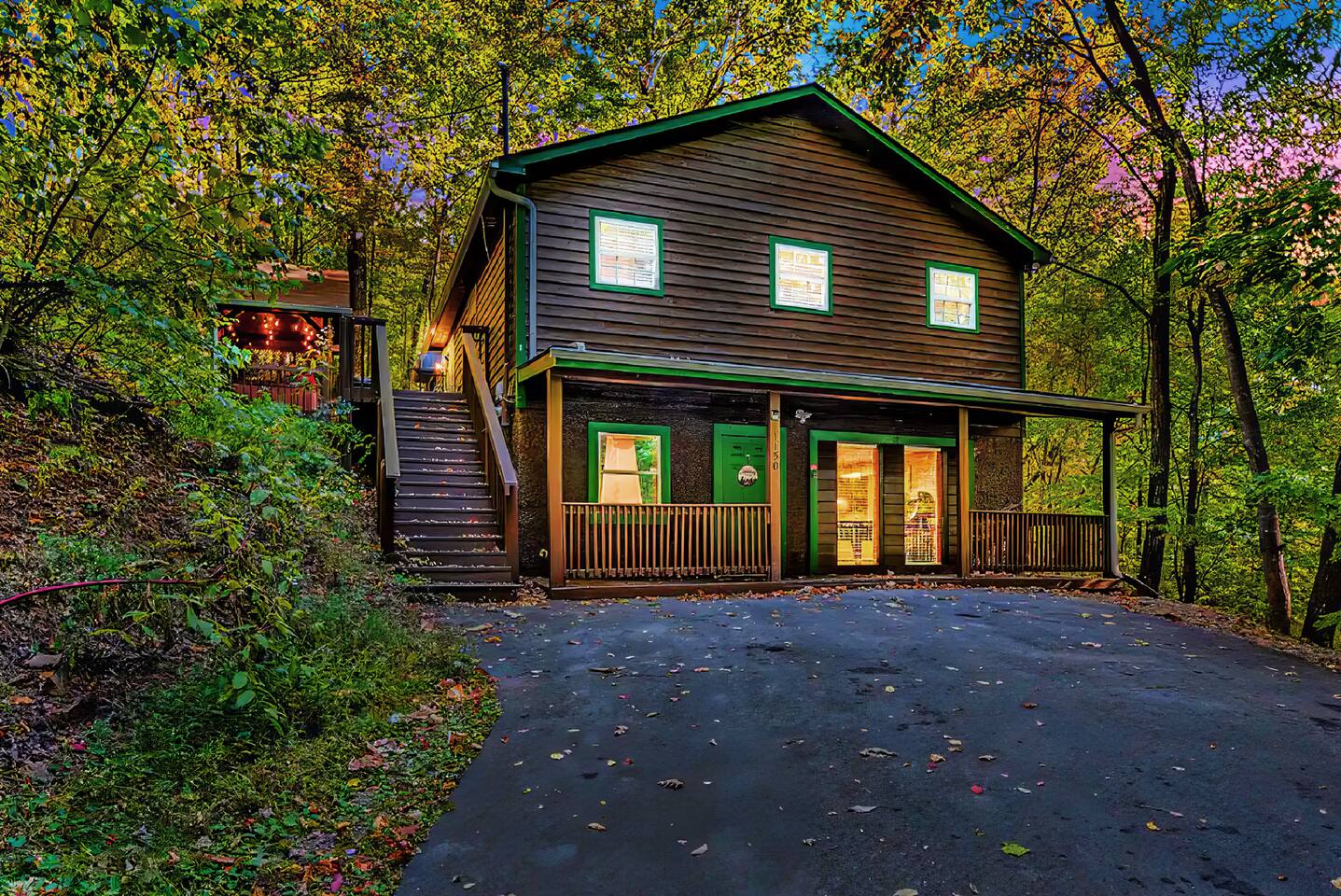 3 King Bed Suites-Dog Friendly-Hot Tub-Game Room