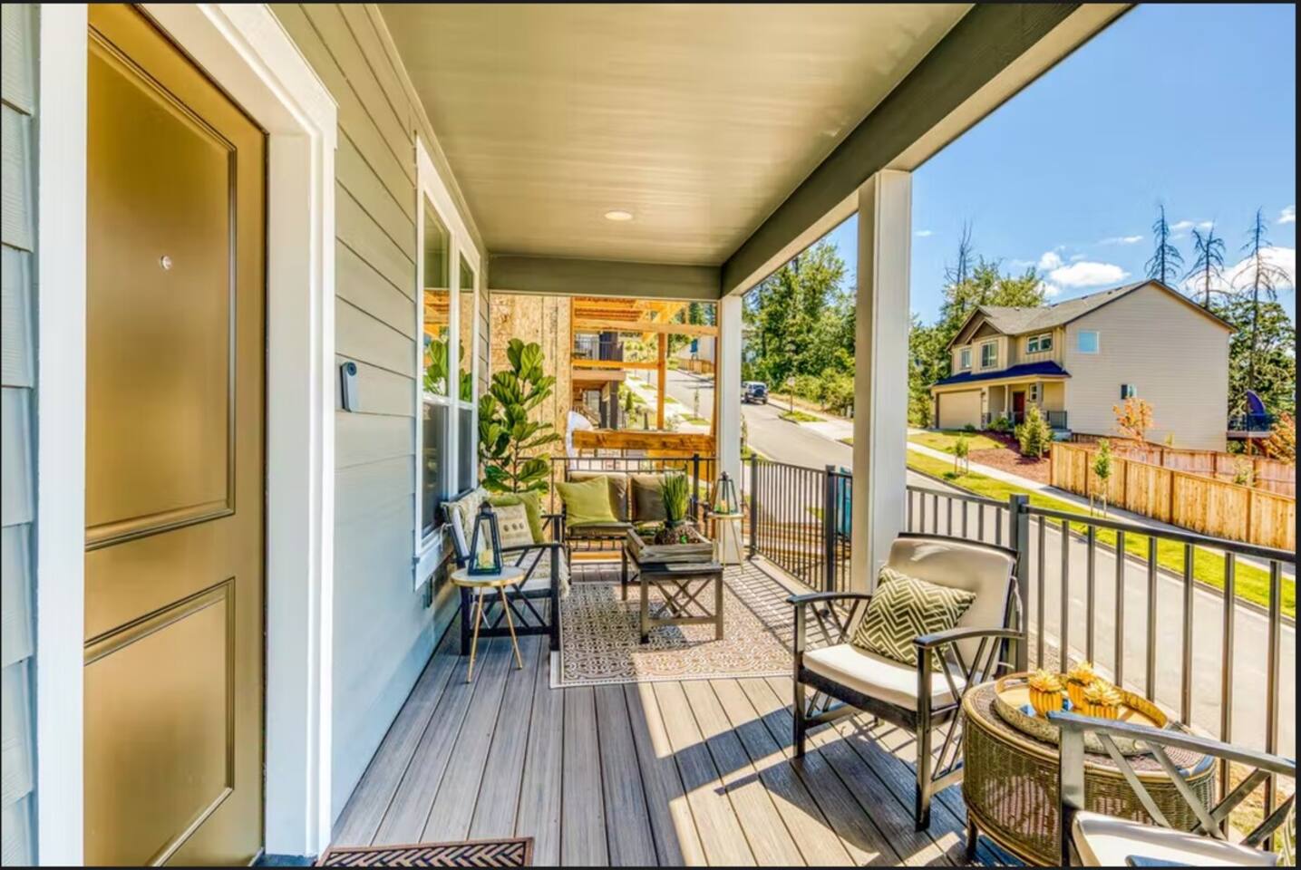 Rockrose Retreat- New Home with EV Charging