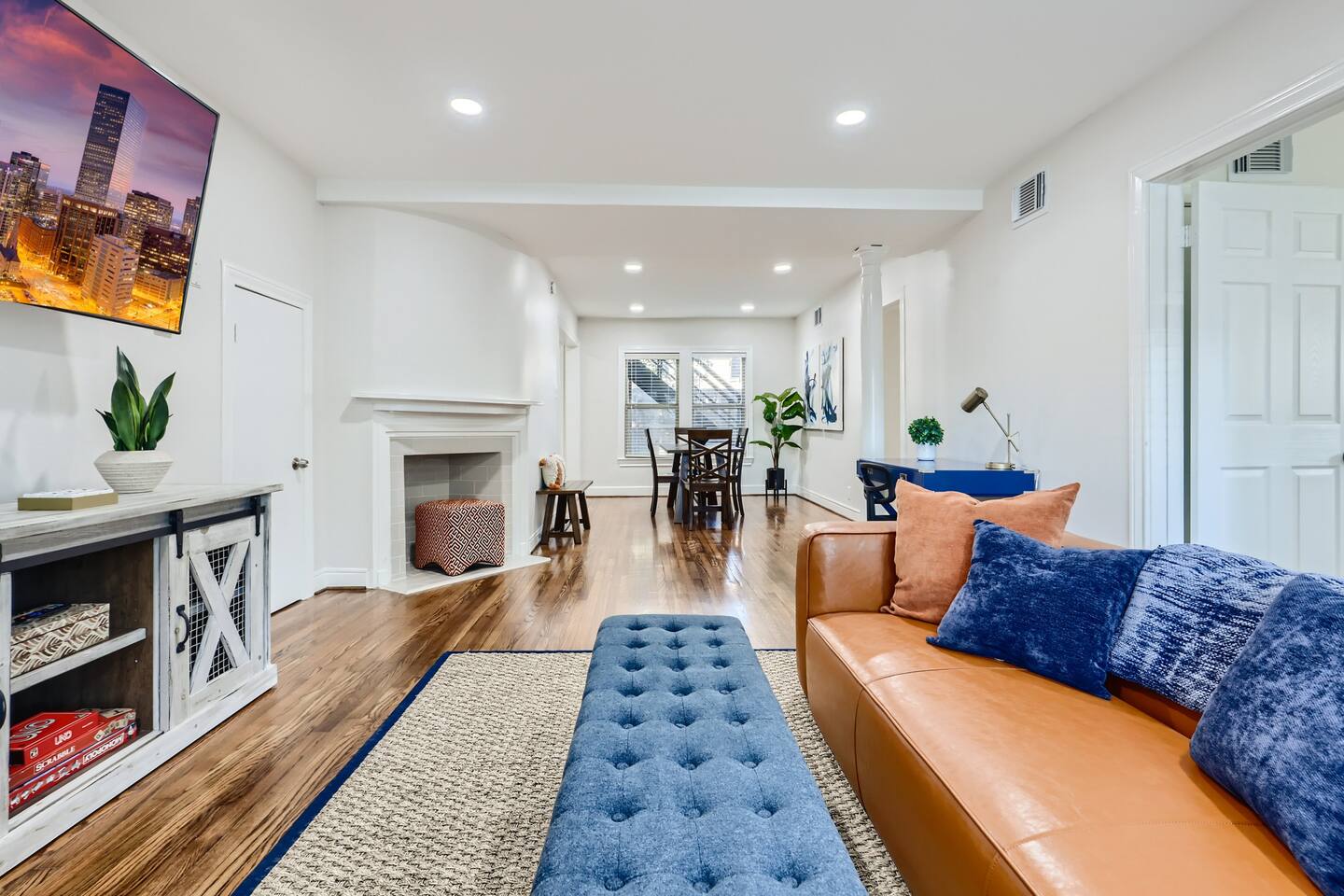 1718 Fairview 2KING/1BA Bottom Apt Duplex Pets Ok!