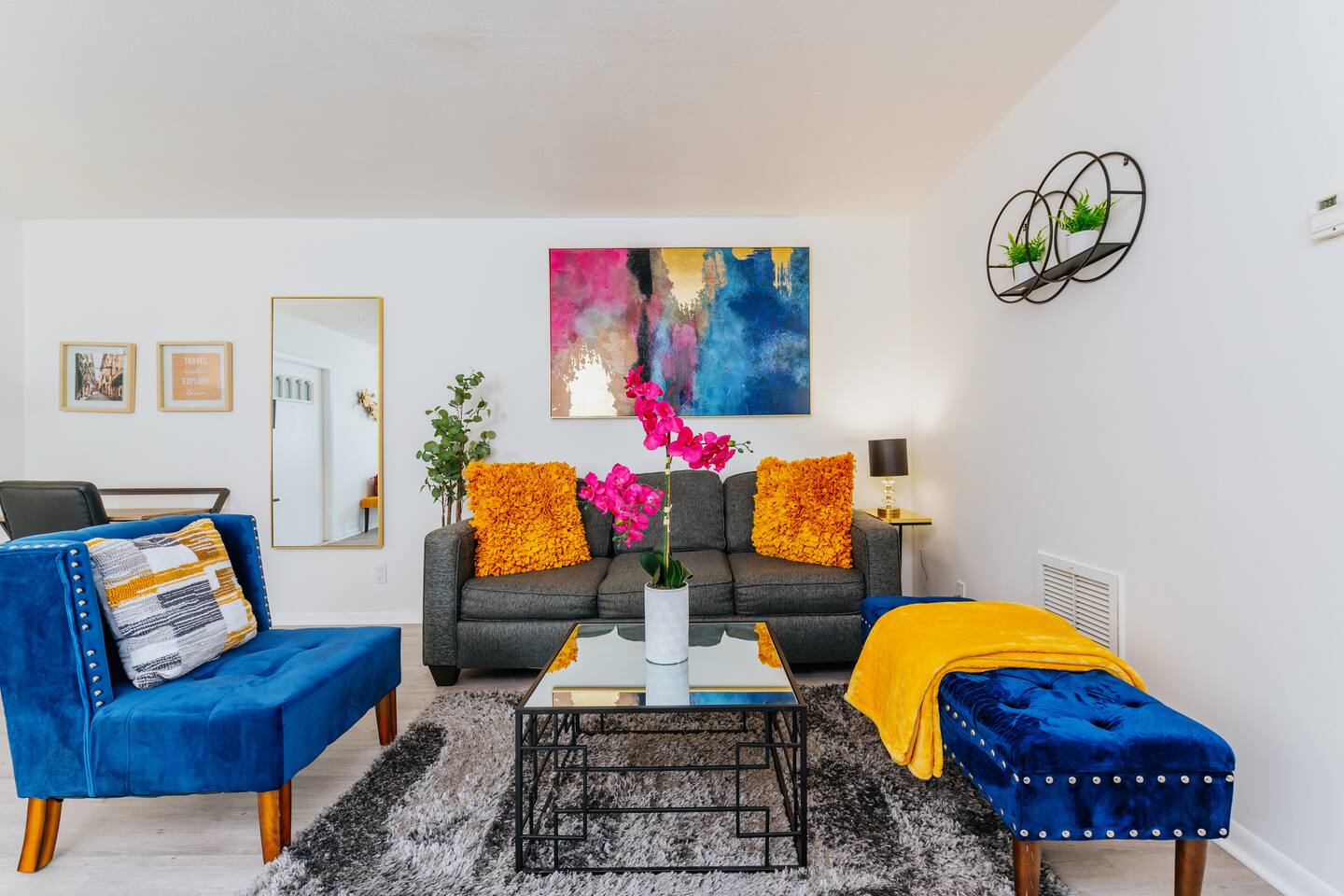 Modern 2BR Near Wilton Dr | Parking + Fast WiFi