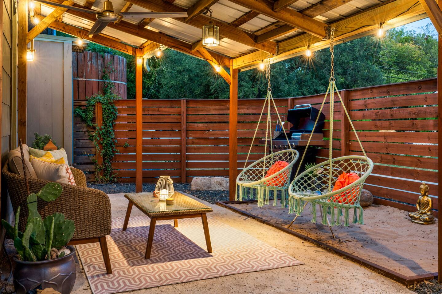 Walk to Lake Austin-Relaxing Oasis-Pet Friendly