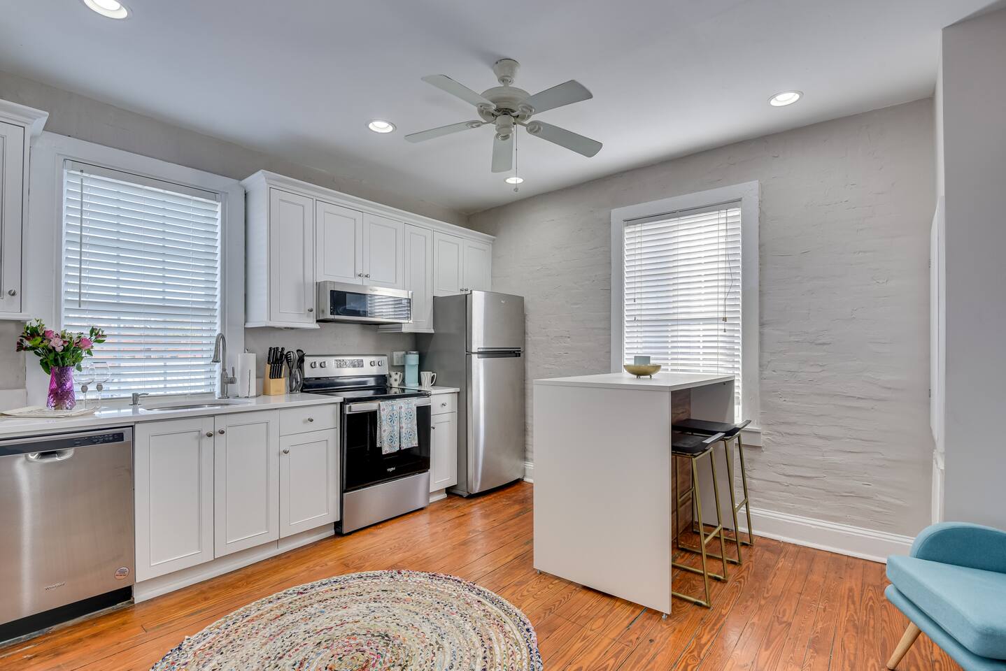 Comfy 1BR Upstairs Walkable to Downtown Augusta
