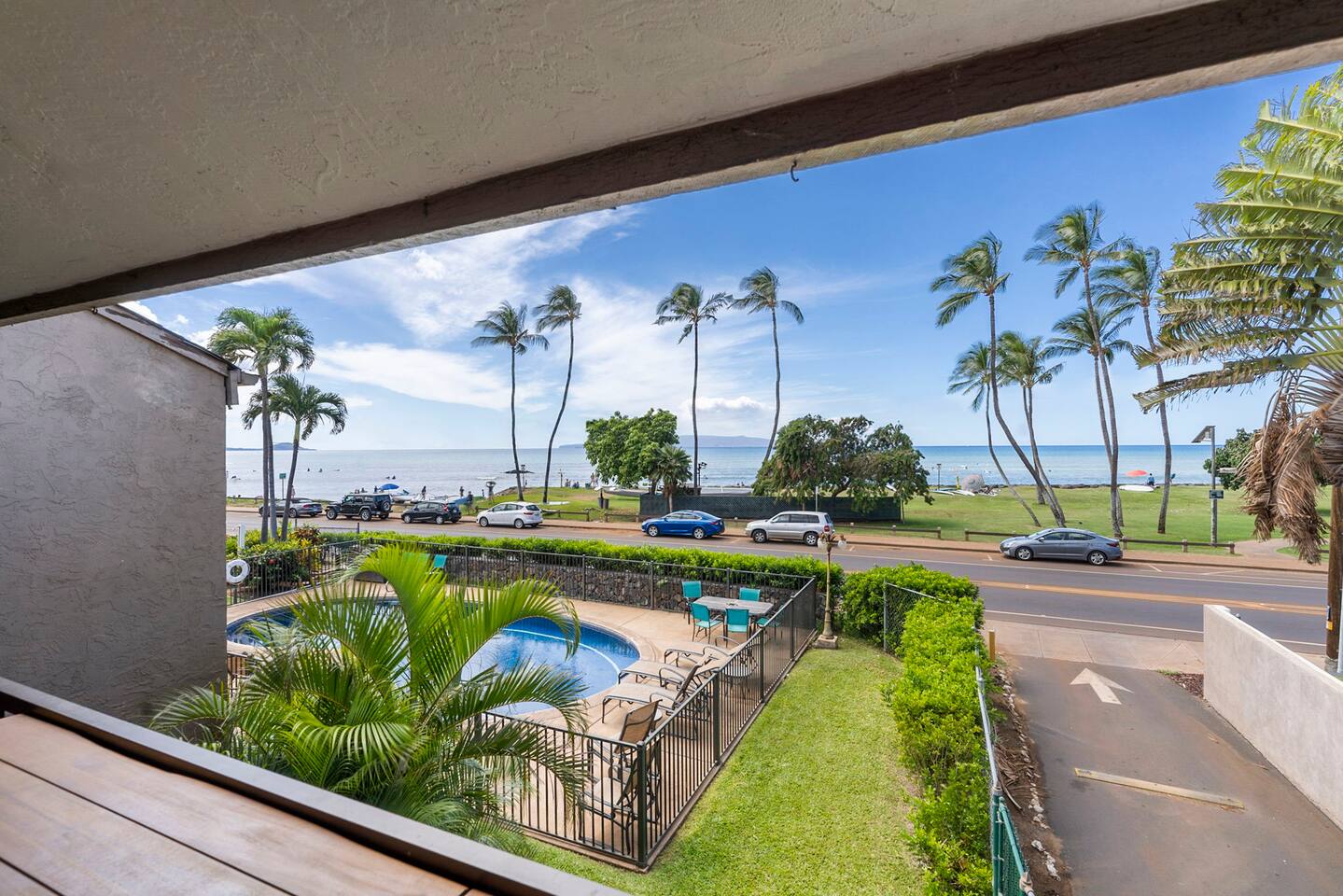 Maui 3BR condo loft + Cove Beach view & Parking