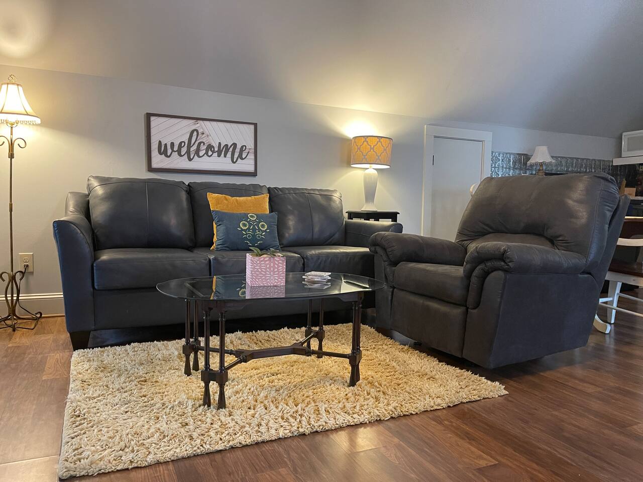 Charming Loft in Historic Marietta Near Hospital