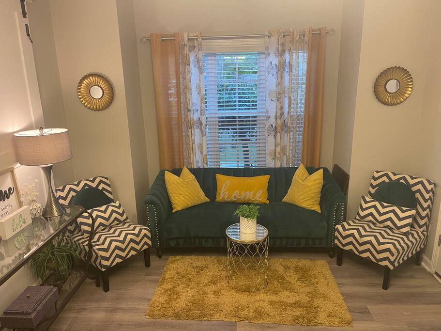 Cozy & Private In-Law Suite Near LakePoint