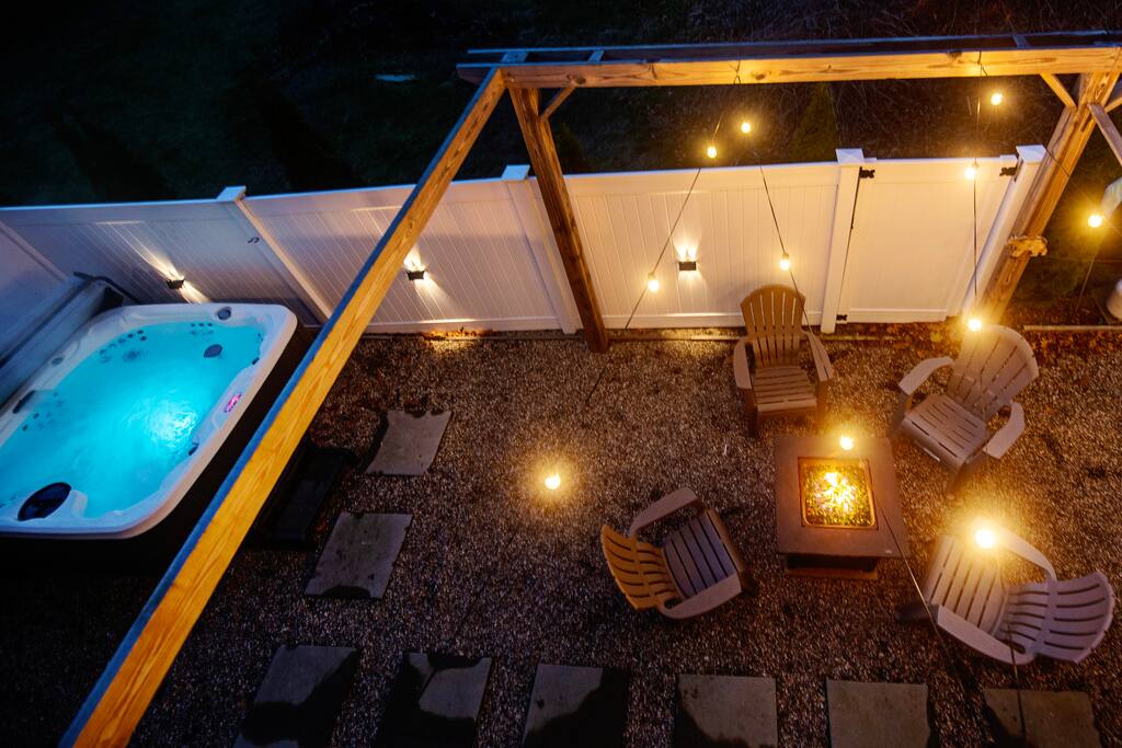 Fallinlove with the falls AirHockey Firepit