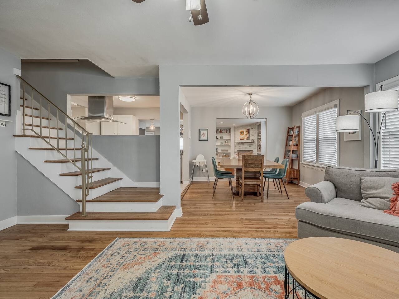 Charming home near Fairgrounds & DownTown sleeps 9