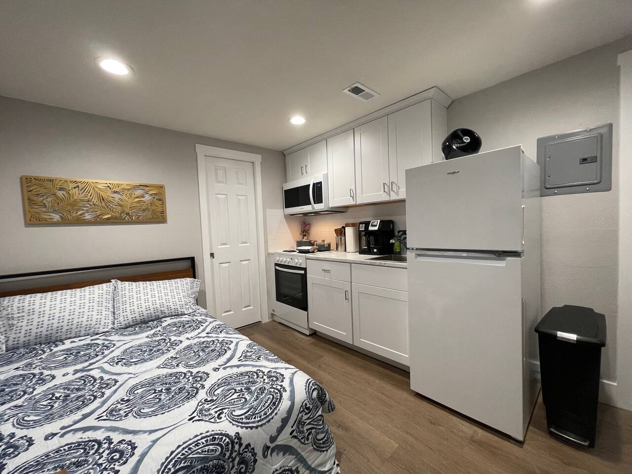 New Guest Suite, Kitchen+Parking