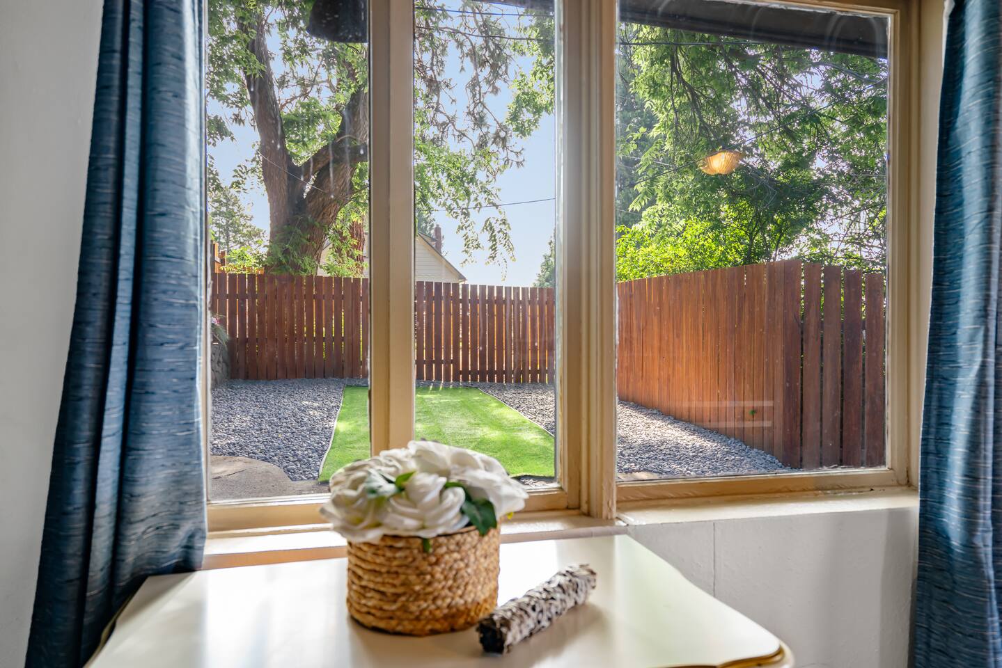 *YAKIMA English Rose Cottage