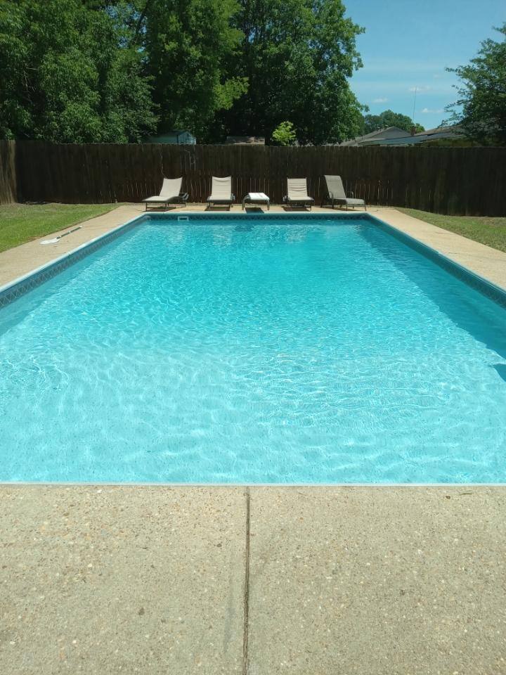 Sweet Home Alabama: 4BR 2BA oasis with Pool WI-FI
