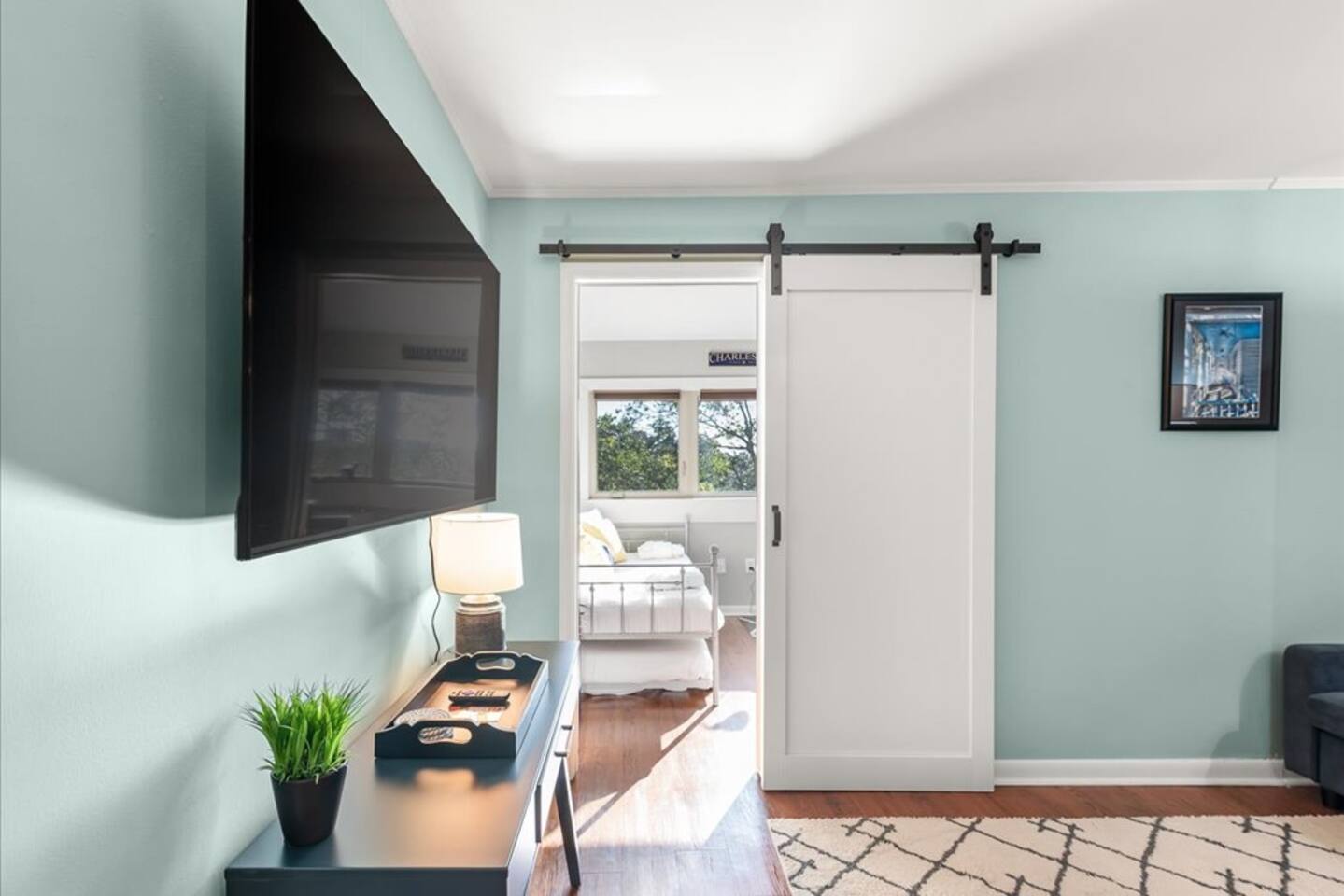 Next to MUSC. Perfect for interns/midterm stays!