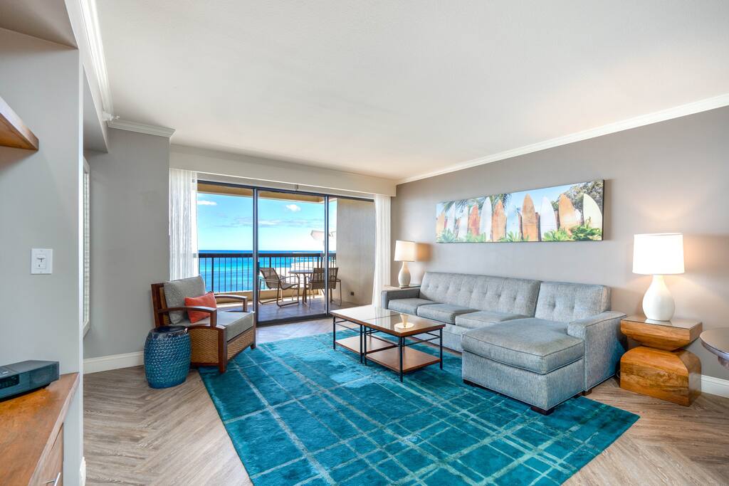 Expansive Ocean View-Steps to Beach-Free Parking