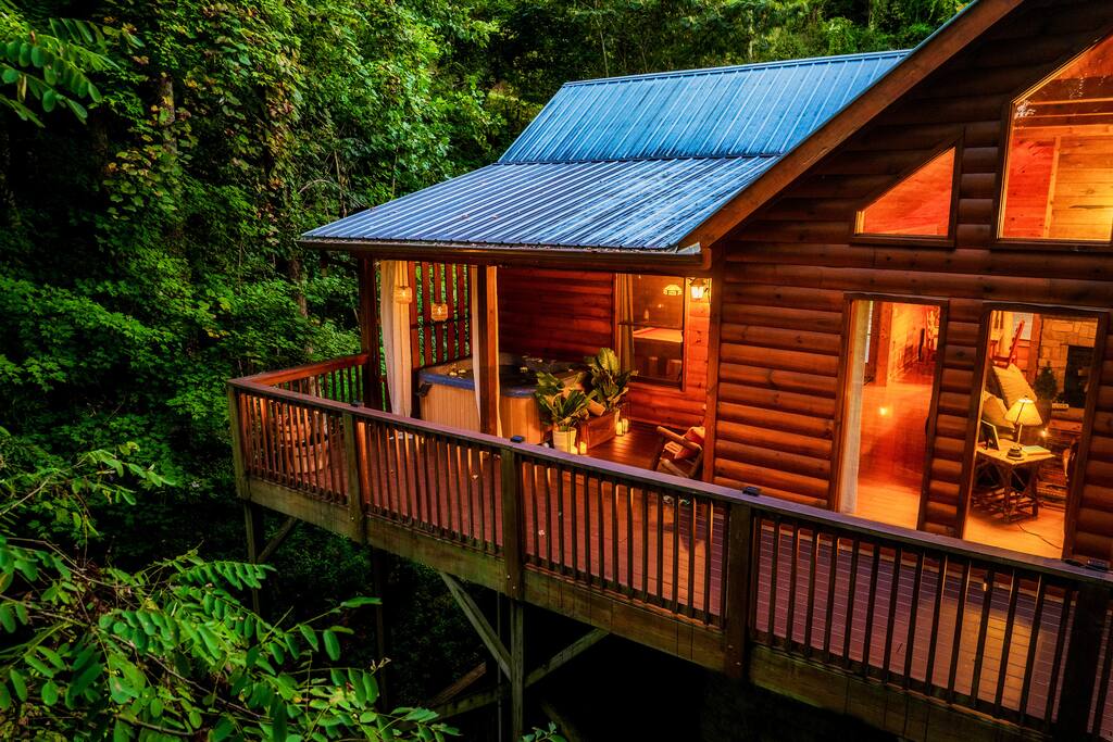 Private, Romantic pkg, Pool Table 2mi Gatlinburg