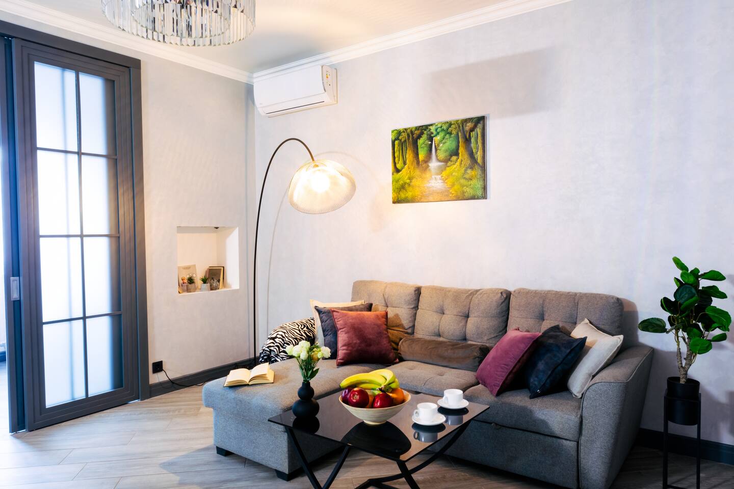 Gorgeous Stylish Interior Designed W/ Self Checkin