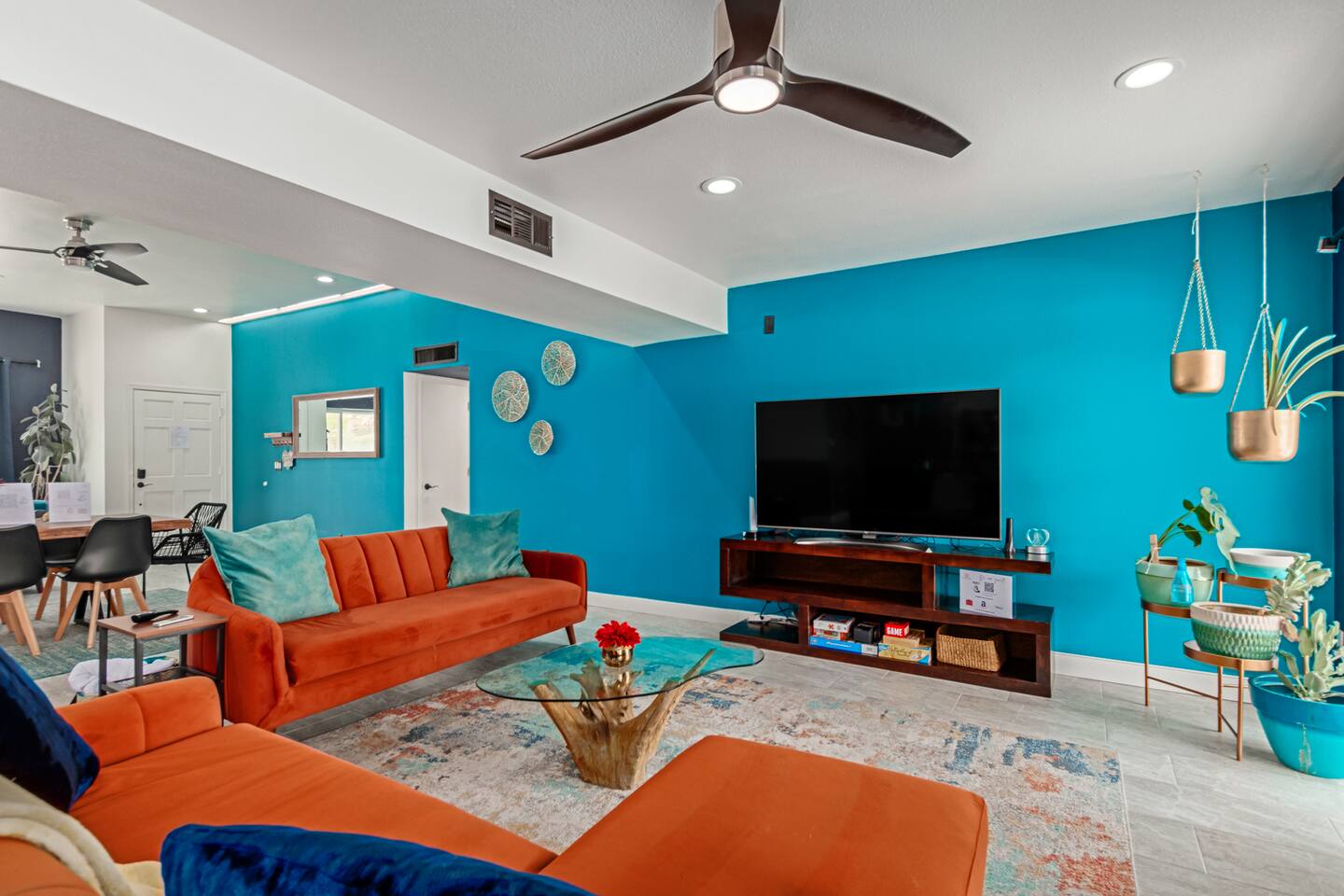 3bd, Pool, King Beds, Hiking Trails , Garage, ASU