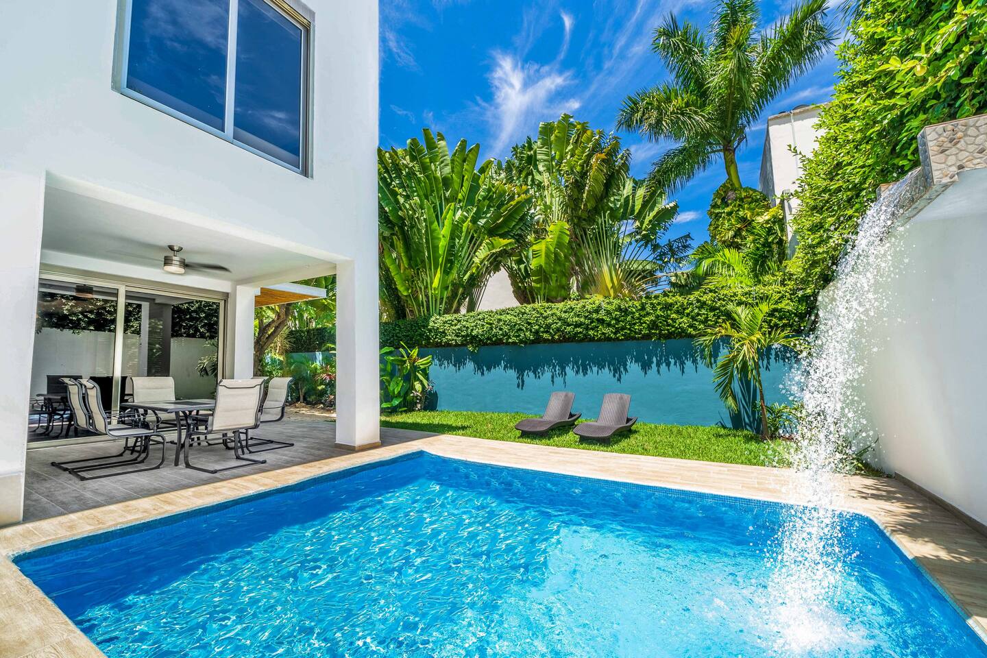 4 Bedrooms Luxury Villa - Private heated pool