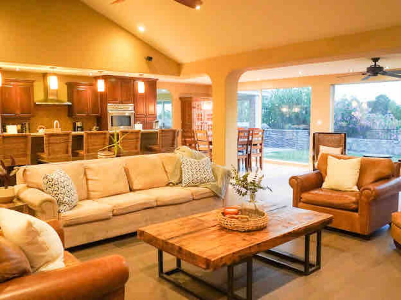 Pool heated |6min to CieloVista| Sleeps 12