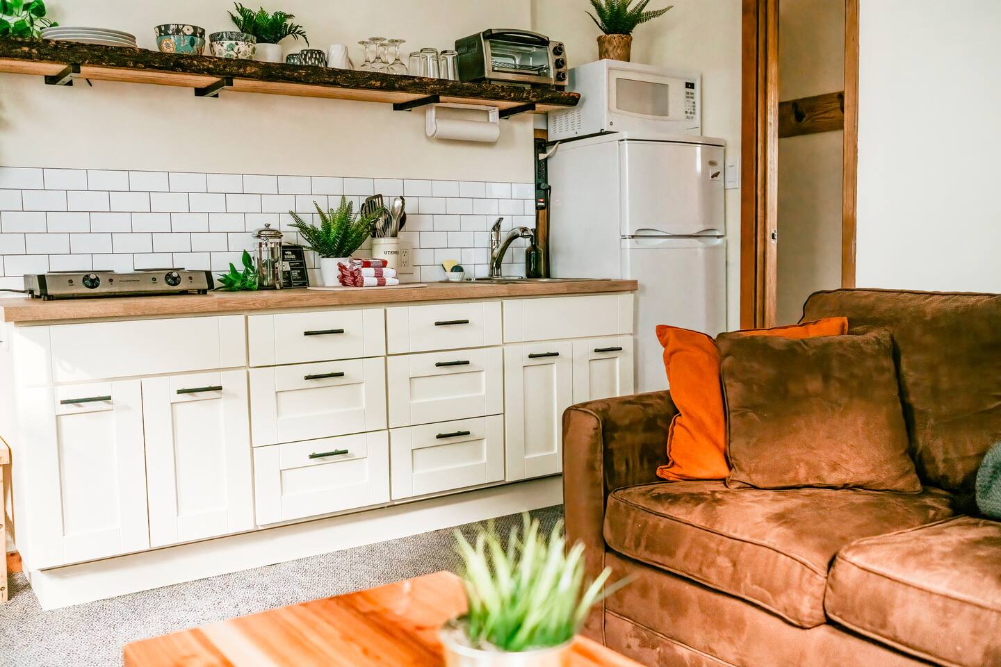 Orca • Steps to Beach & Wild Pacific Trail!